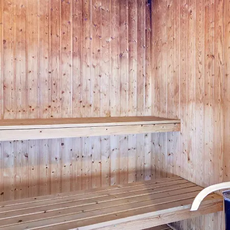 12 Person In Nex Holiday home Snogebaek