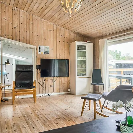 4 Star In Nexo Holiday home
