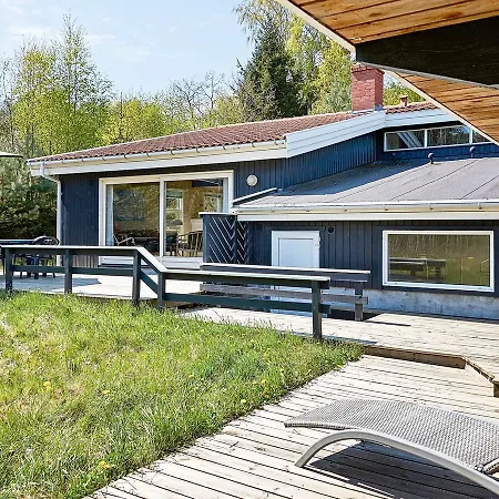 Casa de Férias 12 Person In Nex Snogebæk