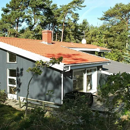 12 Person In Nex Snogebæk